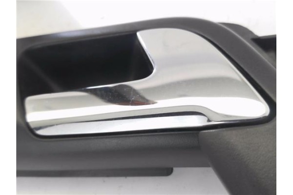 Recambio de manilla int. puerta delantero derecha para volkswagen polo iv (9n1) 1.4 16v referencia OEM IAM 6Q0837174C  