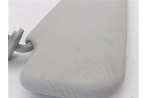 Recambio de parasol derecho para volkswagen polo iv (9n1) 1.4 16v referencia OEM IAM 6Q0857552F  