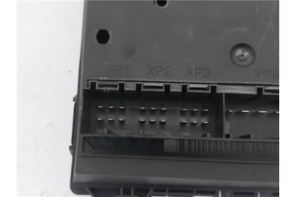 Recambio de caja fusibles/rele para volkswagen polo iv (9n1) 1.4 16v referencia OEM IAM 6Q1937049C 5WK48212C 