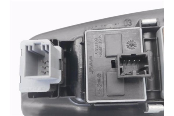 Recambio de mando elevalunas delantero izquierdo para volkswagen polo iv (9n1) 1.4 16v referencia OEM IAM 6Q1867171F  