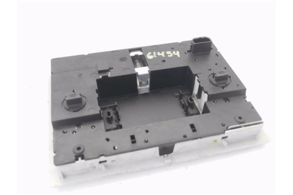 Recambio de luz delantero central techo para volkswagen polo iv (9n1) 1.4 16v referencia OEM IAM 6Q0947105CY  