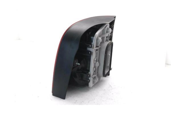 Recambio de piloto trasero izquierdo para volkswagen polo iv (9n1) 1.4 16v referencia OEM IAM 6Q6945095G  