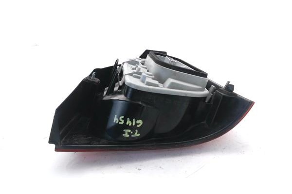 Recambio de piloto trasero izquierdo para volkswagen polo iv (9n1) 1.4 16v referencia OEM IAM 6Q6945095G  
