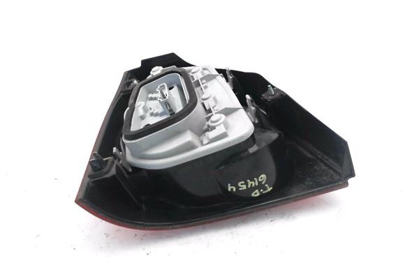 Recambio de piloto trasero derecho para volkswagen polo iv (9n1) 1.4 16v referencia OEM IAM 6Q6945096G 6Q6945112A 