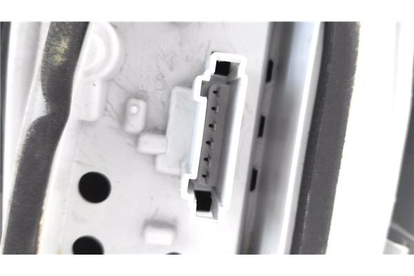 Recambio de piloto trasero derecho para volkswagen polo iv (9n1) 1.4 16v referencia OEM IAM 6Q6945096G 6Q6945112A 