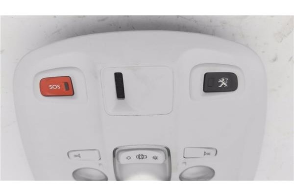 Recambio de luz delantero central techo para peugeot 308 sw 1.6 active referencia OEM IAM 96781445PR01 9677821577 