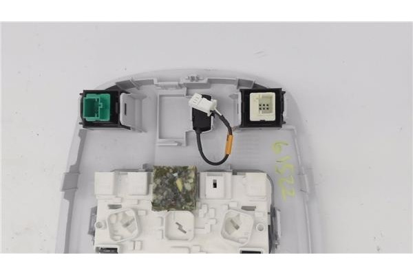 Recambio de luz delantero central techo para peugeot 308 sw 1.6 active referencia OEM IAM 96781445PR01 9677821577 
