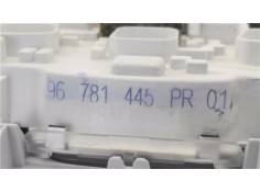 Recambio de luz delantero central techo para peugeot 308 sw 1.6 active referencia OEM IAM 96781445PR01 9677821577 
