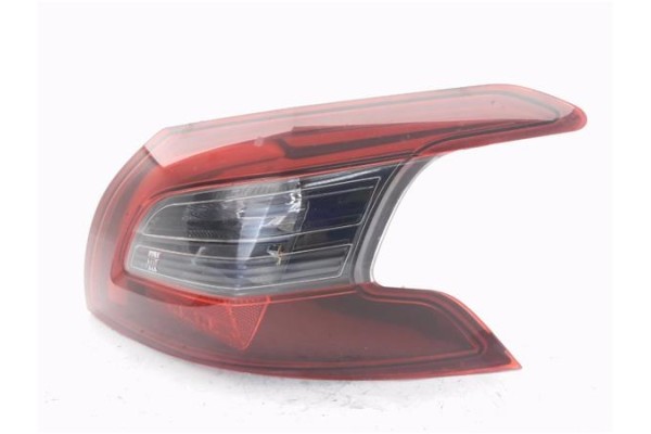 Recambio de piloto trasero derecho para peugeot 308 sw 1.6 active referencia OEM IAM 9823728580 81250202 