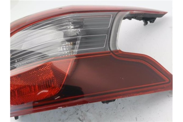 Recambio de piloto trasero derecho para peugeot 308 sw 1.6 active referencia OEM IAM 9823728580 81250202 