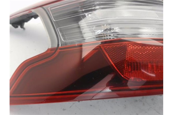 Recambio de piloto trasero izquierdo para peugeot 308 sw 1.6 active referencia OEM IAM 9823728680 81250102 