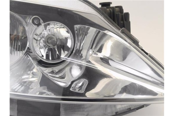 Recambio de faro delantero dcho para seat ibiza berlina (6j5) 1.4 referencia OEM IAM 89319119 4,38E+04 