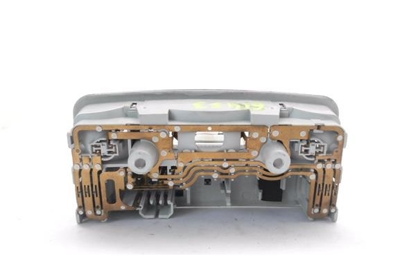 Recambio de luz delantero central techo para seat ibiza berlina (6j5) 1.4 referencia OEM IAM 3B0947105C  
