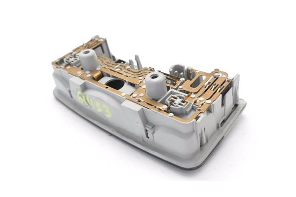Recambio de luz delantero central techo para seat ibiza berlina (6j5) 1.4 referencia OEM IAM 3B0947105C  