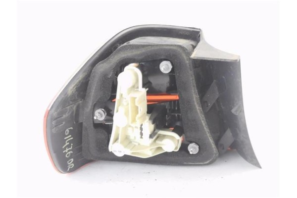 Recambio de piloto trasero derecho para bmw serie 3 berlina (e90) 3.0 330d referencia OEM IAM 63210406880  