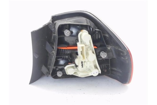Recambio de piloto trasero izquierdo para bmw serie 3 berlina (e90) 3.0 330d referencia OEM IAM 63210406879  