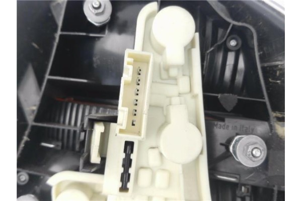 Recambio de piloto trasero izquierdo para bmw serie 3 berlina (e90) 3.0 330d referencia OEM IAM 63210406879  
