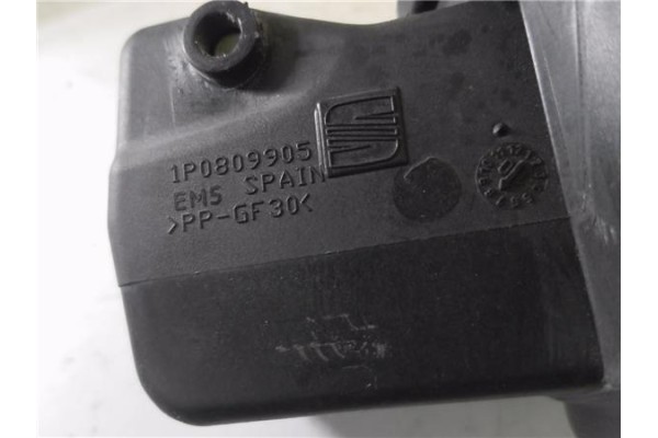 Recambio de tapa exterior combustible para seat leon (1p1) 1.2 reference referencia OEM IAM 5P0010375S 1K0010644P 