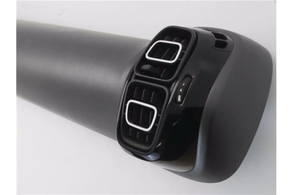 Recambio de rejilla entrada de aire para citroen c3 aircross 1.2 c-series referencia OEM IAM 13471197 39102617 