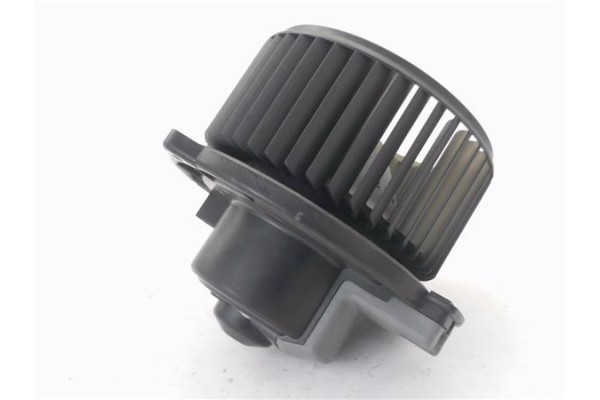 Recambio de motor calefaccion para ssangyong rodius 2.7 270 xdi referencia OEM IAM 3361614101  