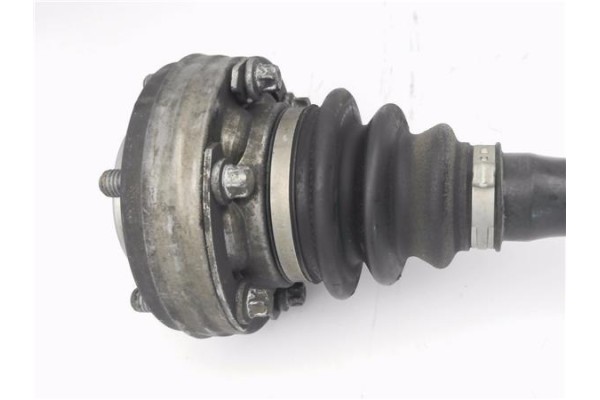 Recambio de palier trasero izquierdo para bmw serie 3 berlina (e90) 3.0 330d referencia OEM IAM 7533453A03  