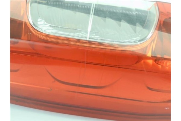 Recambio de piloto trasero izquierdo para peugeot bipper 1.4 básico referencia OEM IAM 1353206080U 13201F 