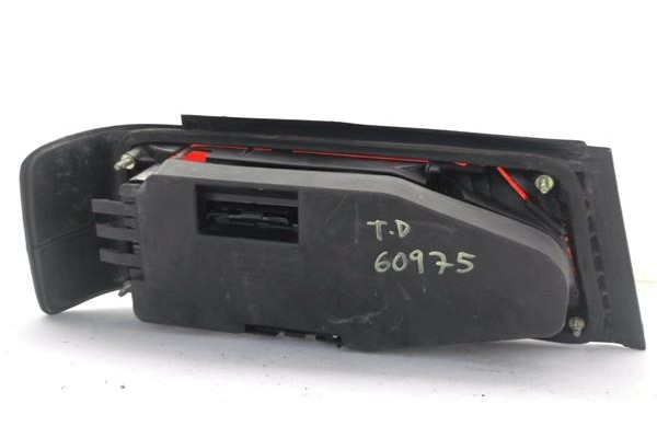 Recambio de piloto trasero derecho para peugeot 405 berlina 1.9 injection referencia OEM IAM P49019D  