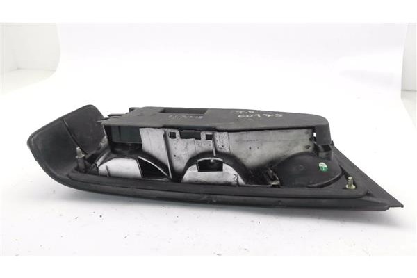 Recambio de piloto trasero derecho para peugeot 405 berlina 1.9 injection referencia OEM IAM P49019D  