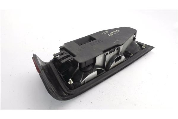 Recambio de piloto trasero derecho para peugeot 405 berlina 1.9 injection referencia OEM IAM P49019D  