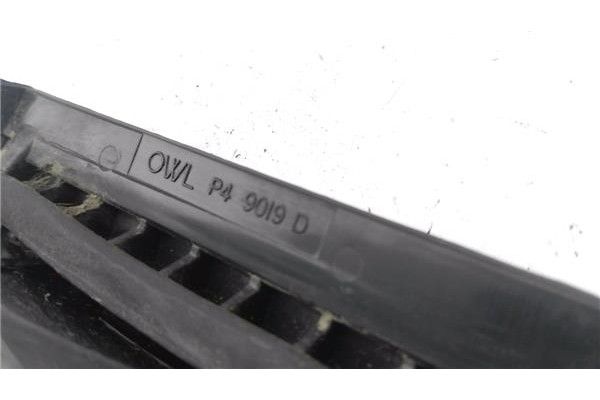 Recambio de piloto trasero derecho para peugeot 405 berlina 1.9 injection referencia OEM IAM P49019D  