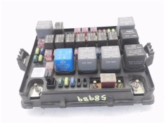 Recambio de caja fusibles/rele para ssangyong rodius 2.7 270 xdi referencia OEM IAM A105ED 6D18M 