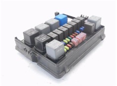 Recambio de caja fusibles/rele para ssangyong rodius 2.7 270 xdi referencia OEM IAM A105ED 6D18M 
