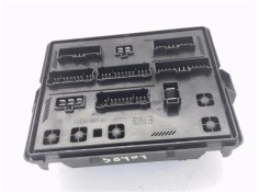Recambio de caja fusibles/rele para ssangyong rodius 2.7 270 xdi referencia OEM IAM A105ED 6D18M 