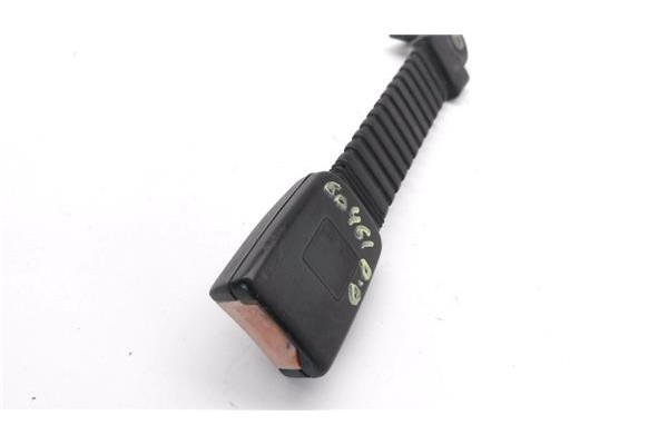 Recambio de anclaje cinturon delantero derecho para suzuki vitara (se/sf/et) 1.6 (et) referencia OEM IAM 3051990  