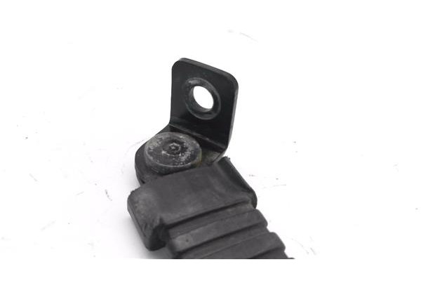 Recambio de anclaje cinturon delantero derecho para suzuki vitara (se/sf/et) 1.6 (et) referencia OEM IAM 3051990  