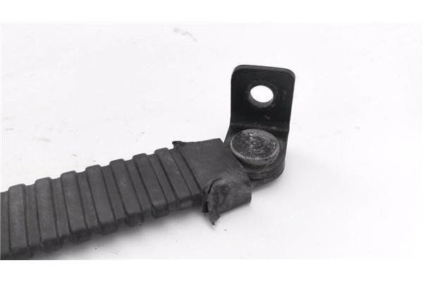 Recambio de anclaje cinturon delantero izquierdo para suzuki vitara (se/sf/et) 1.6 (et) referencia OEM IAM 22031990  