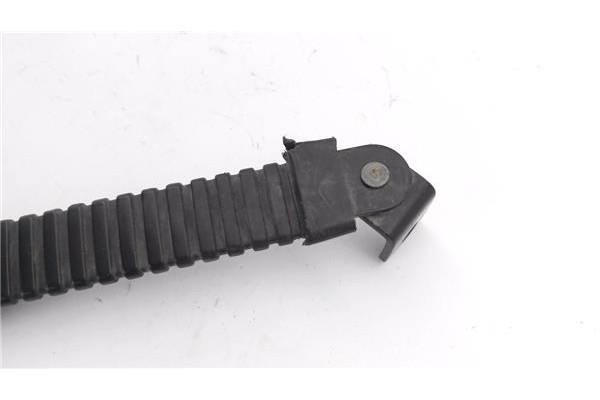 Recambio de anclaje cinturon delantero izquierdo para suzuki vitara (se/sf/et) 1.6 (et) referencia OEM IAM 22031990  