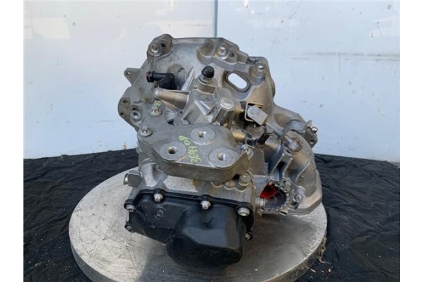Recambio de caja cambios manual para opel corsa d 1.3 cdti referencia OEM IAM 24579793  