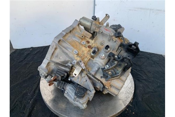 Recambio de caja cambios automatica para toyota yaris (ksp9/scp9/nlp9) 1.4 d-4d referencia OEM IAM 303000D073  