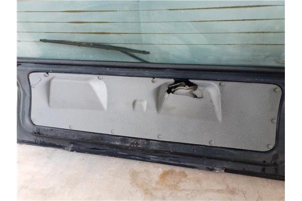 Recambio de porton trasero para opel corsa a referencia OEM IAM 176068  
