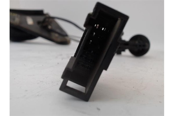 Recambio de retrovisor derecho para seat ibiza (6k1) referencia OEM IAM   