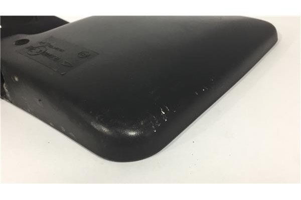 Recambio de retrovisor izquierdo para piaggio porter furgón 1.3 16v referencia OEM IAM 01704350800  