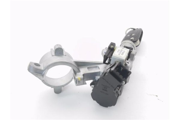 Recambio de clausor para opel mokka 1.7 excellence referencia OEM IAM 70004005CN 5901867AK 