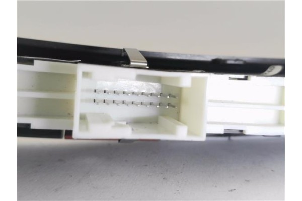 Recambio de interruptor luces emergencia para fiat ii tipo (356) berlina 1.3 easy referencia OEM IAM 30282176  