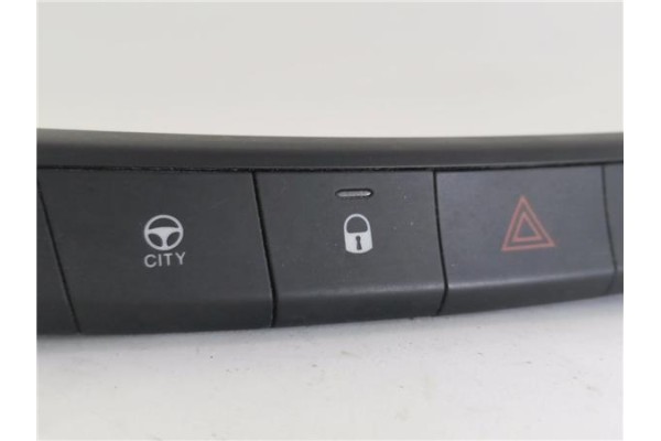 Recambio de interruptor luces emergencia para fiat ii tipo (356) berlina 1.3 easy referencia OEM IAM 30282176  
