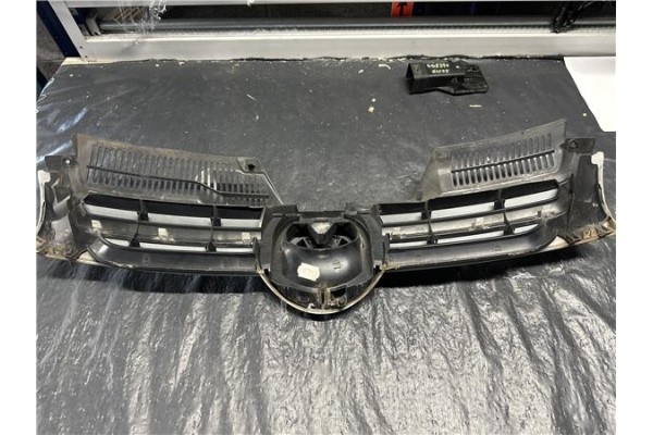 Recambio de rejilla capo para volkswagen golf v (1k1) 2.0 tdi 16v referencia OEM IAM   