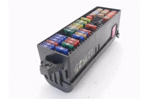 Recambio de caja reles para seat ibiza st (6j8) 1.2 tsi referencia OEM IAM 5J0937019 6R0937565 