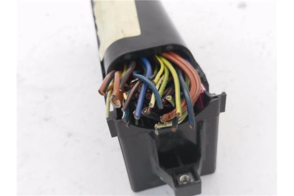 Recambio de caja reles para seat ibiza st (6j8) 1.2 tsi referencia OEM IAM 5J0937019 6R0937565 
