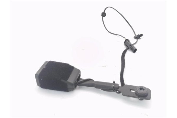 Recambio de anclaje cinturon delantero izquierdo para fiat ii tipo (356) berlina 1.3 easy referencia OEM IAM 631250000C 73564311