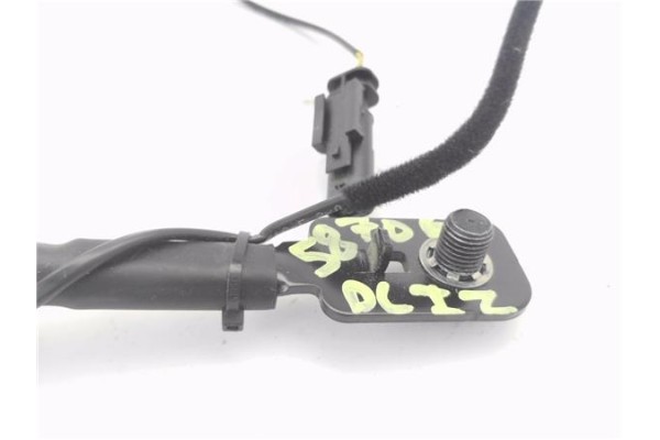 Recambio de anclaje cinturon delantero izquierdo para fiat ii tipo (356) berlina 1.3 easy referencia OEM IAM 631250000C 73564311